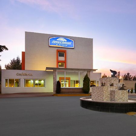 Howard Johnson By Wyndham Toluca Exterior foto