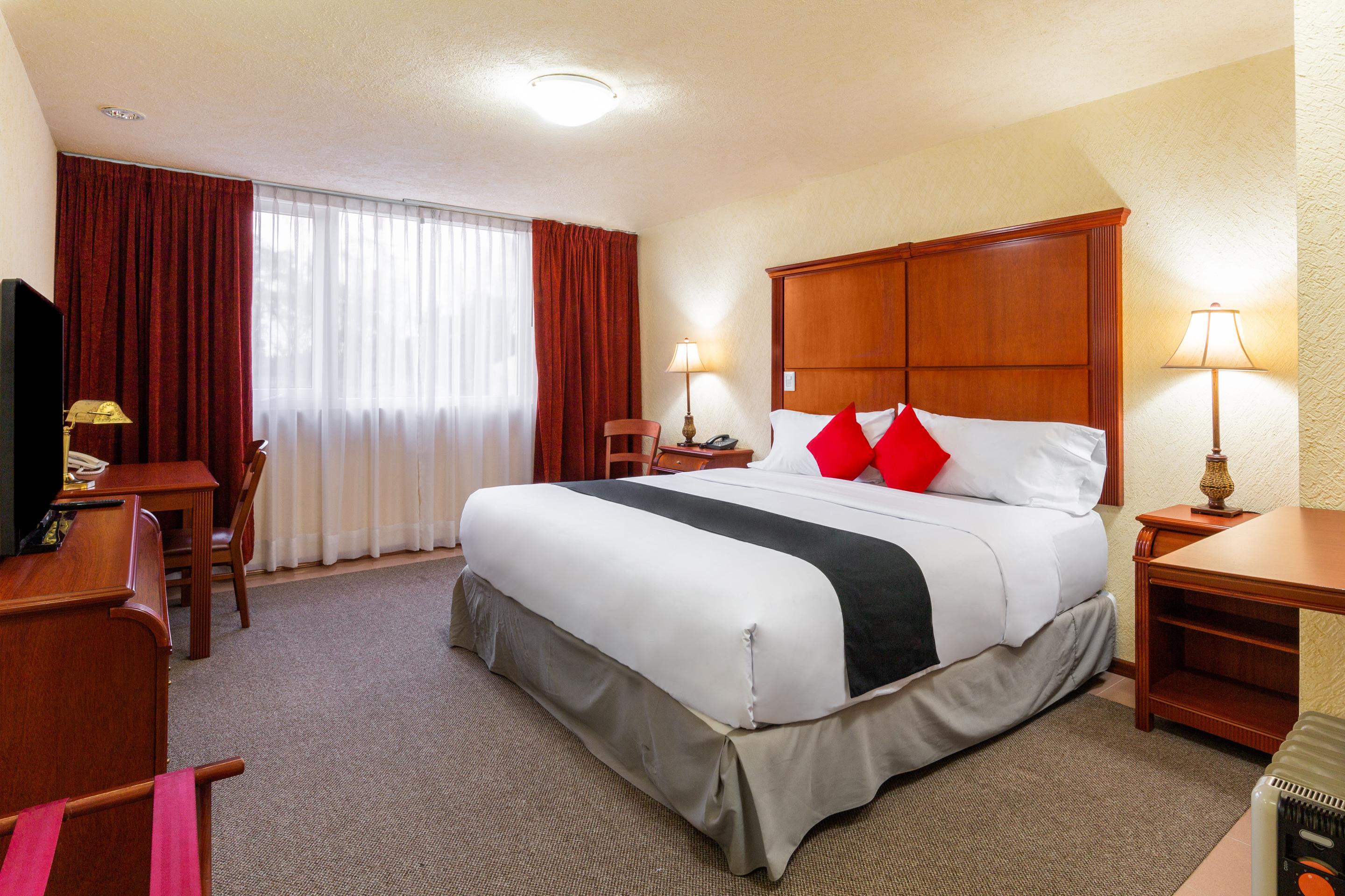 Howard Johnson By Wyndham Toluca Exterior foto