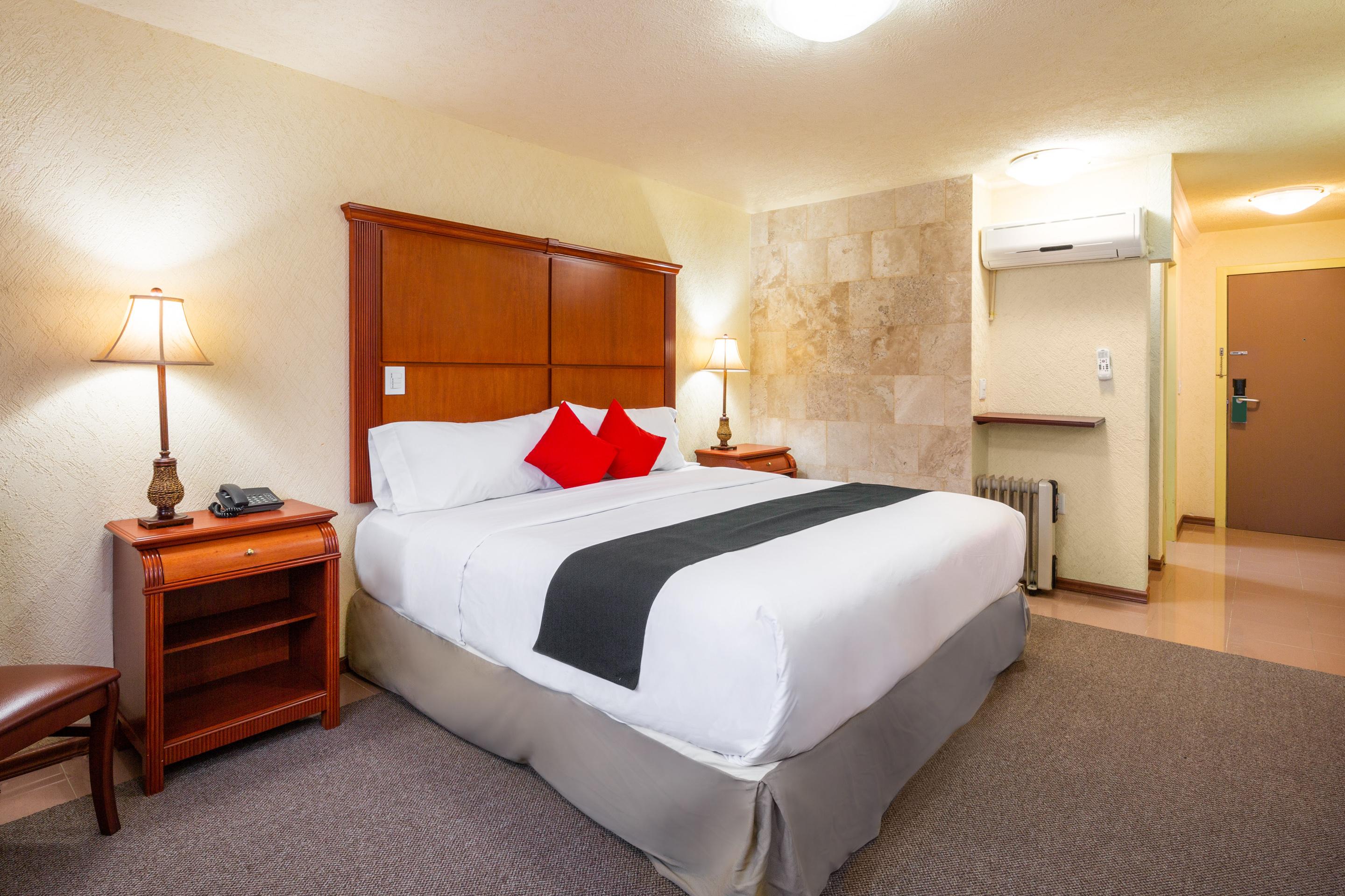 Howard Johnson By Wyndham Toluca Exterior foto