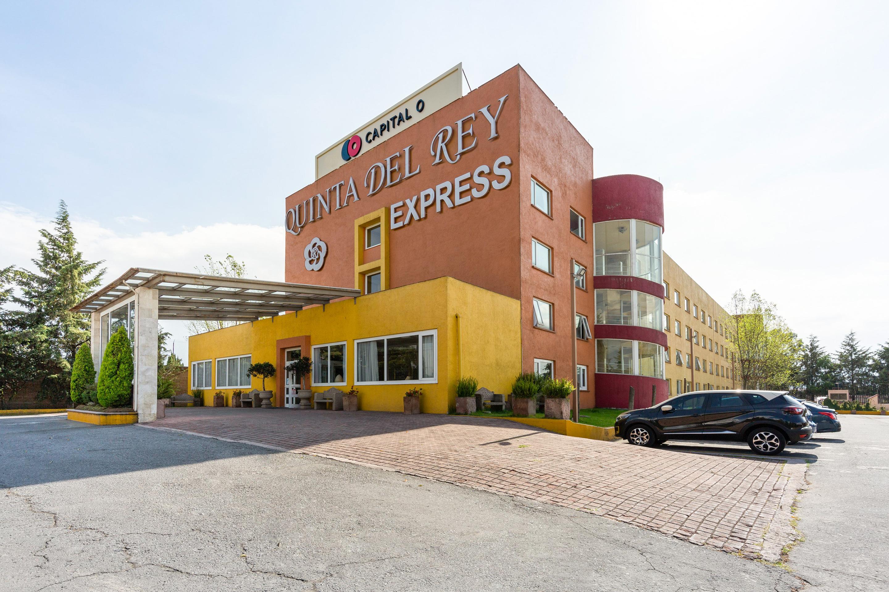 Howard Johnson By Wyndham Toluca Exterior foto