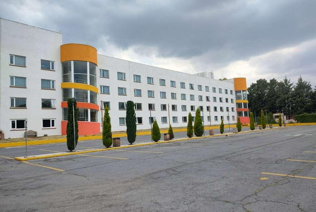 Howard Johnson By Wyndham Toluca Exterior foto