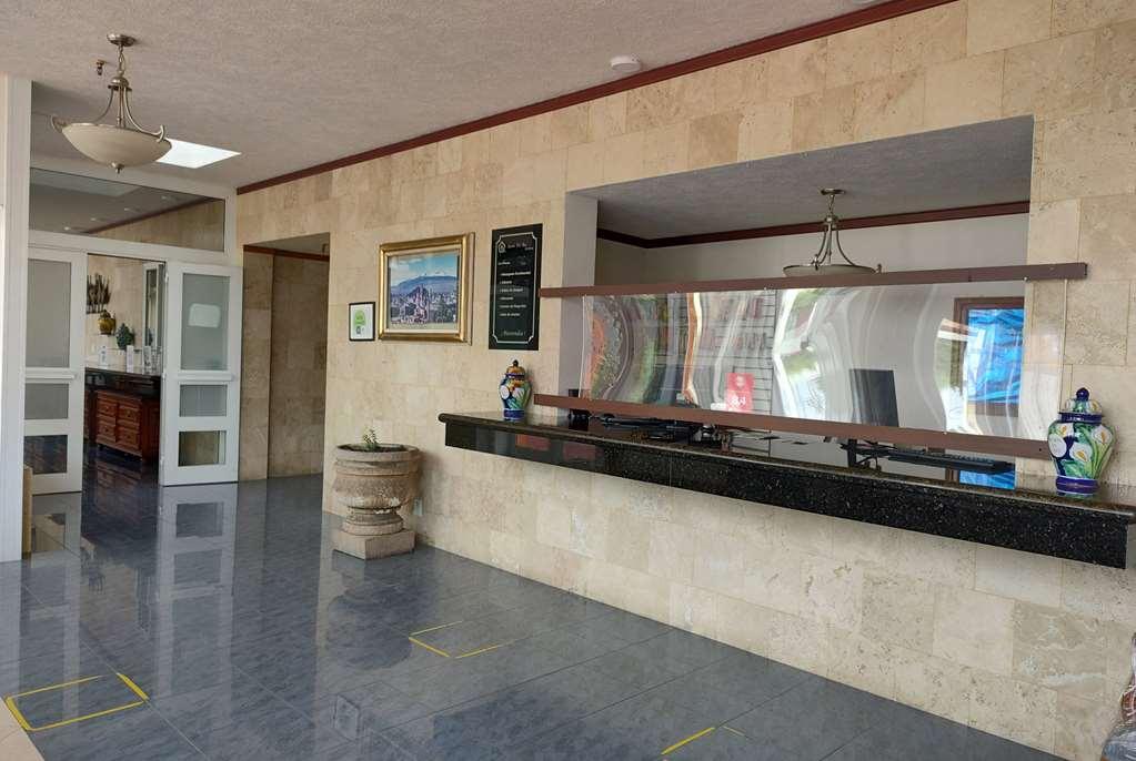 Howard Johnson By Wyndham Toluca Interior foto