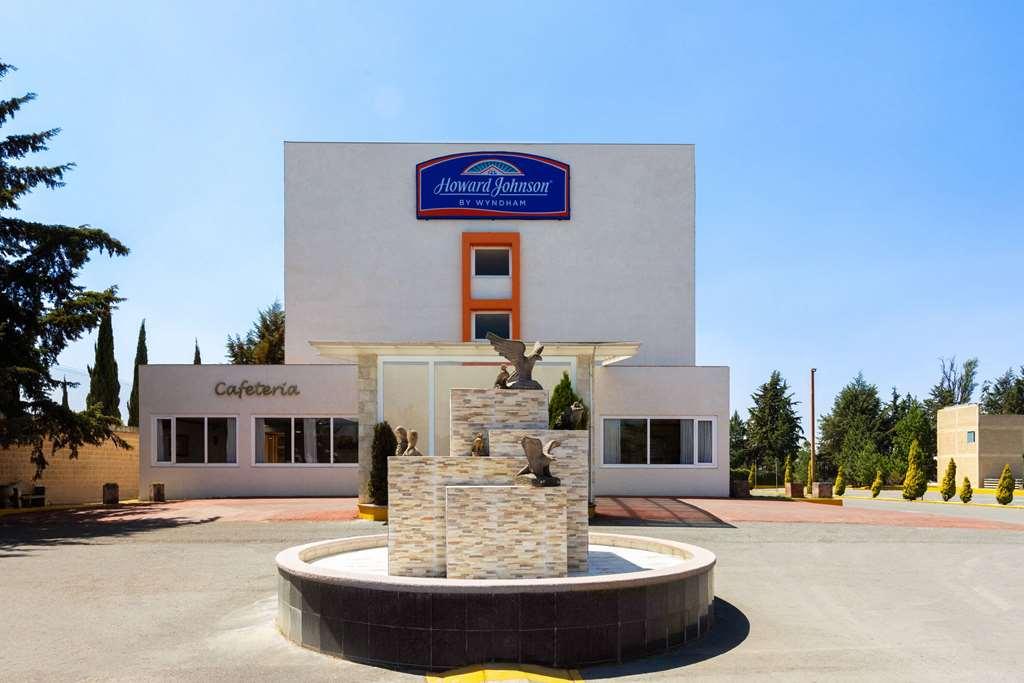 Howard Johnson By Wyndham Toluca Exterior foto