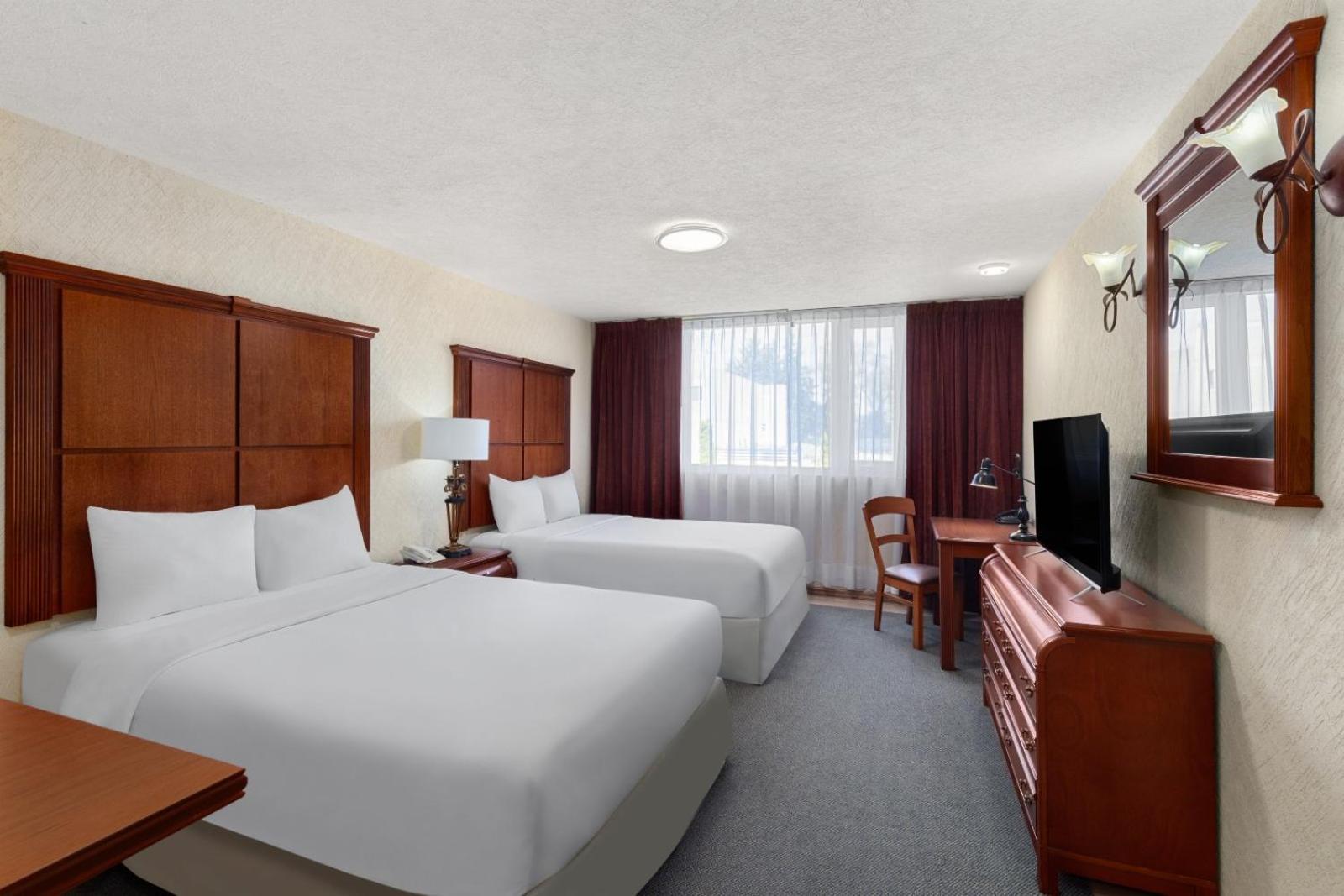 Howard Johnson By Wyndham Toluca Exterior foto
